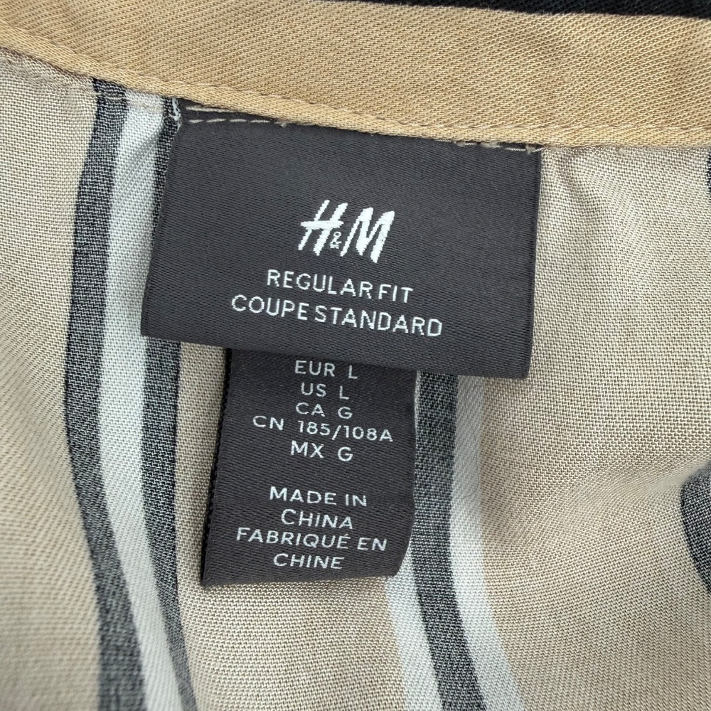 H&M Shirt Men Large Tan White Black Vertical Stripes Button Up Short Sleeve - Picture 5 of 9